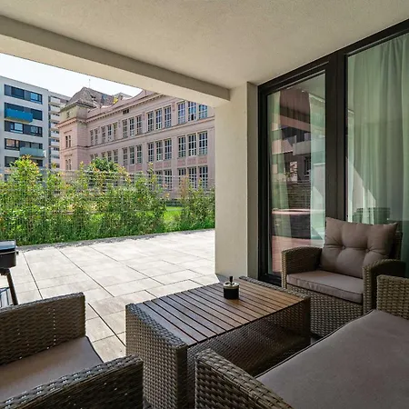 Fabulous With Terrace & Free Parking Apartamento