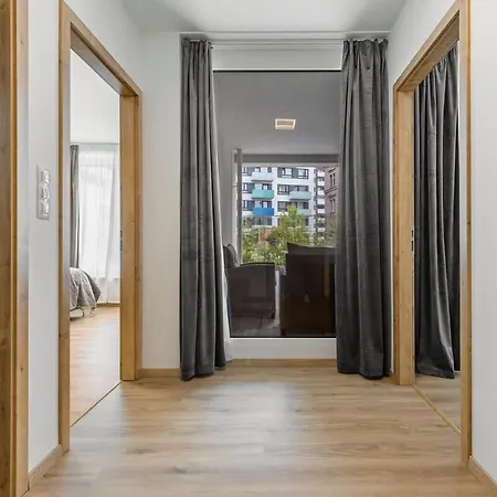 Fabulous With Terrace & Free Parking Apartamento *