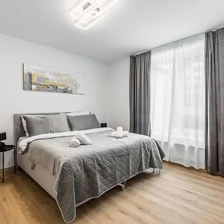 Fabulous With Terrace & Free Parking Apartament Bratysława