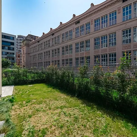 Fabulous With Garden Terrace Apartment