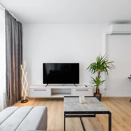 דירה Fabulous With Terrace & Free Parking *