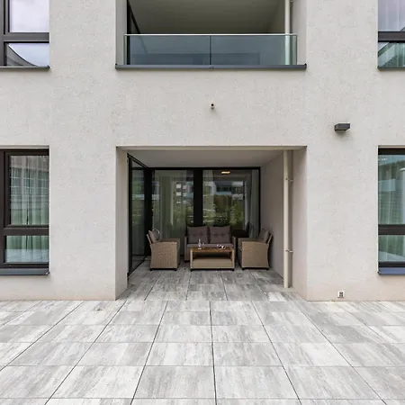 Fabulous With Terrace & Free Parking